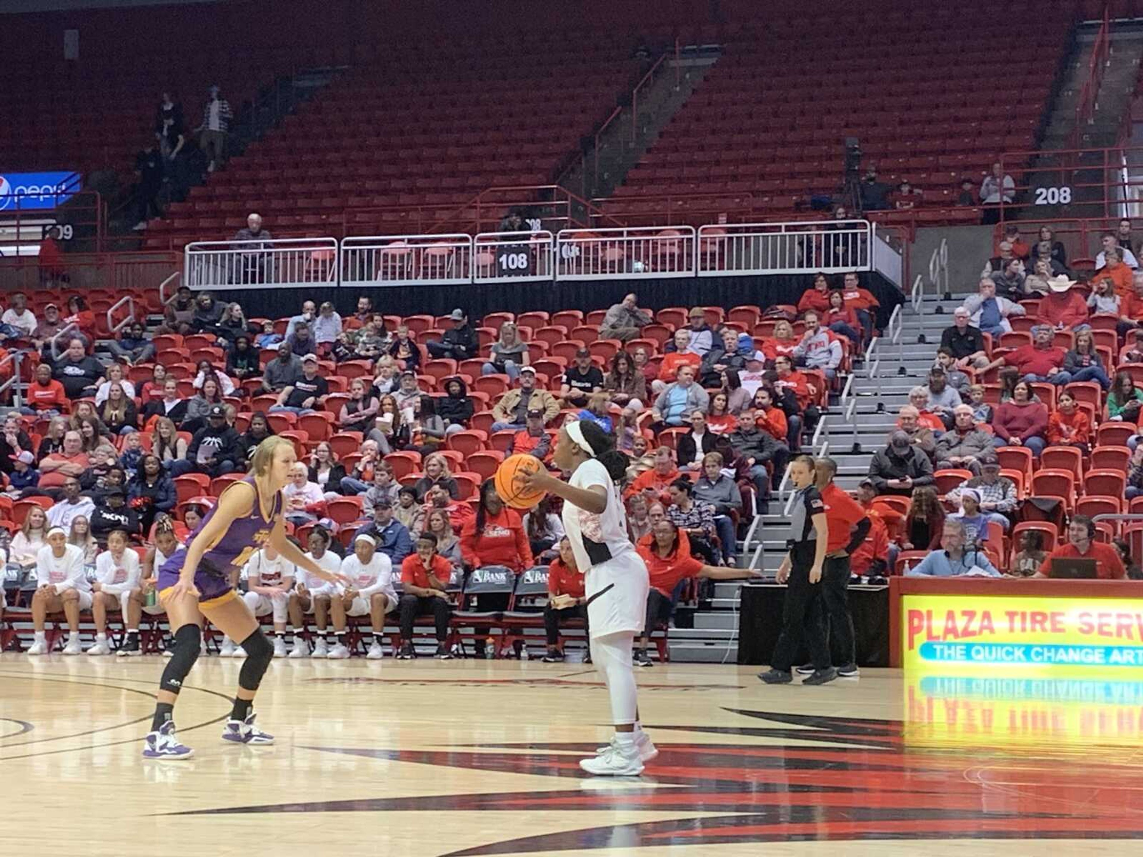 SEMO senior guard Kori Tomlin faces a Tennessee Tech defender during Saturday's game at the Show Me Center.
