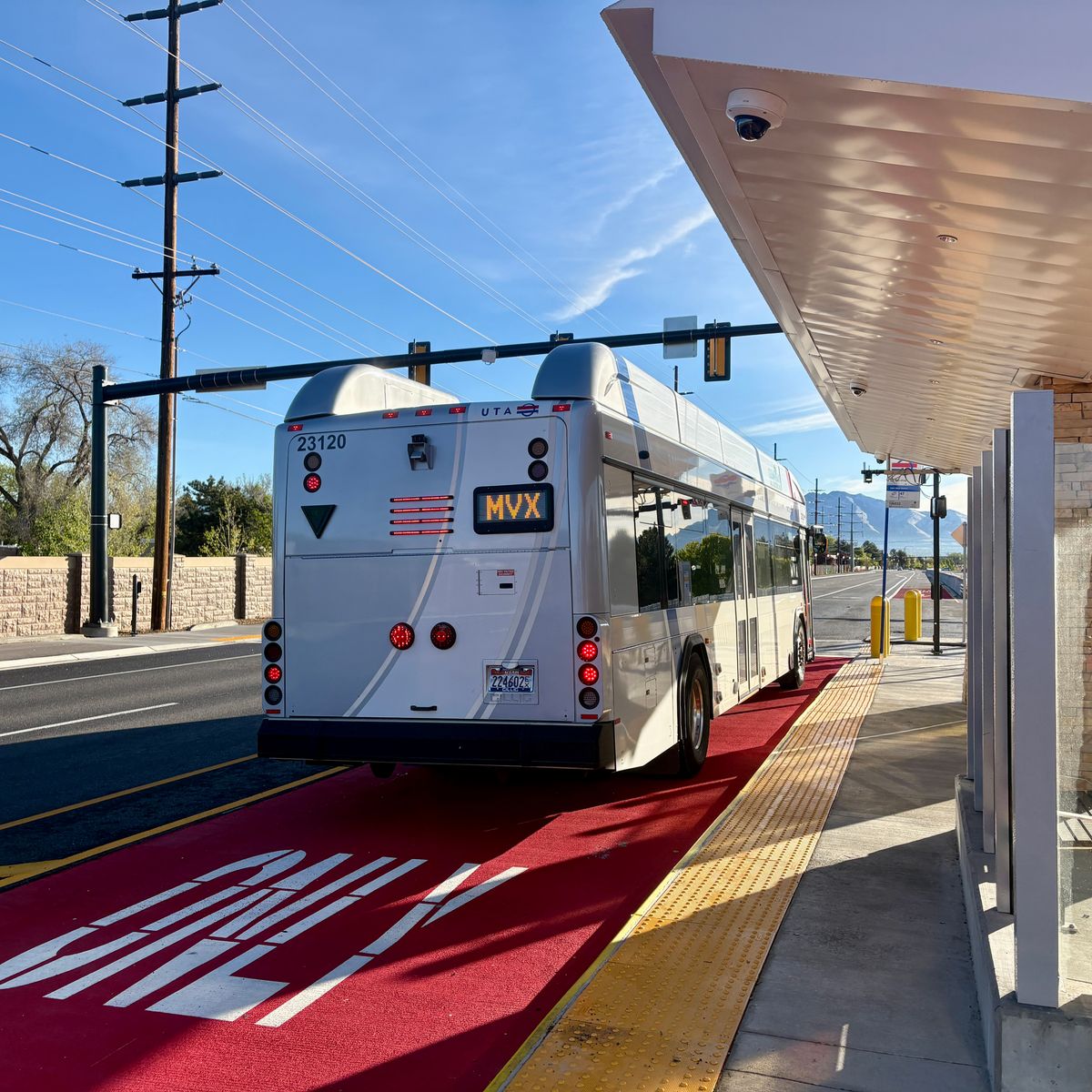 Utah Transit Authority launches Midvalley Express BRT route in Salt La...