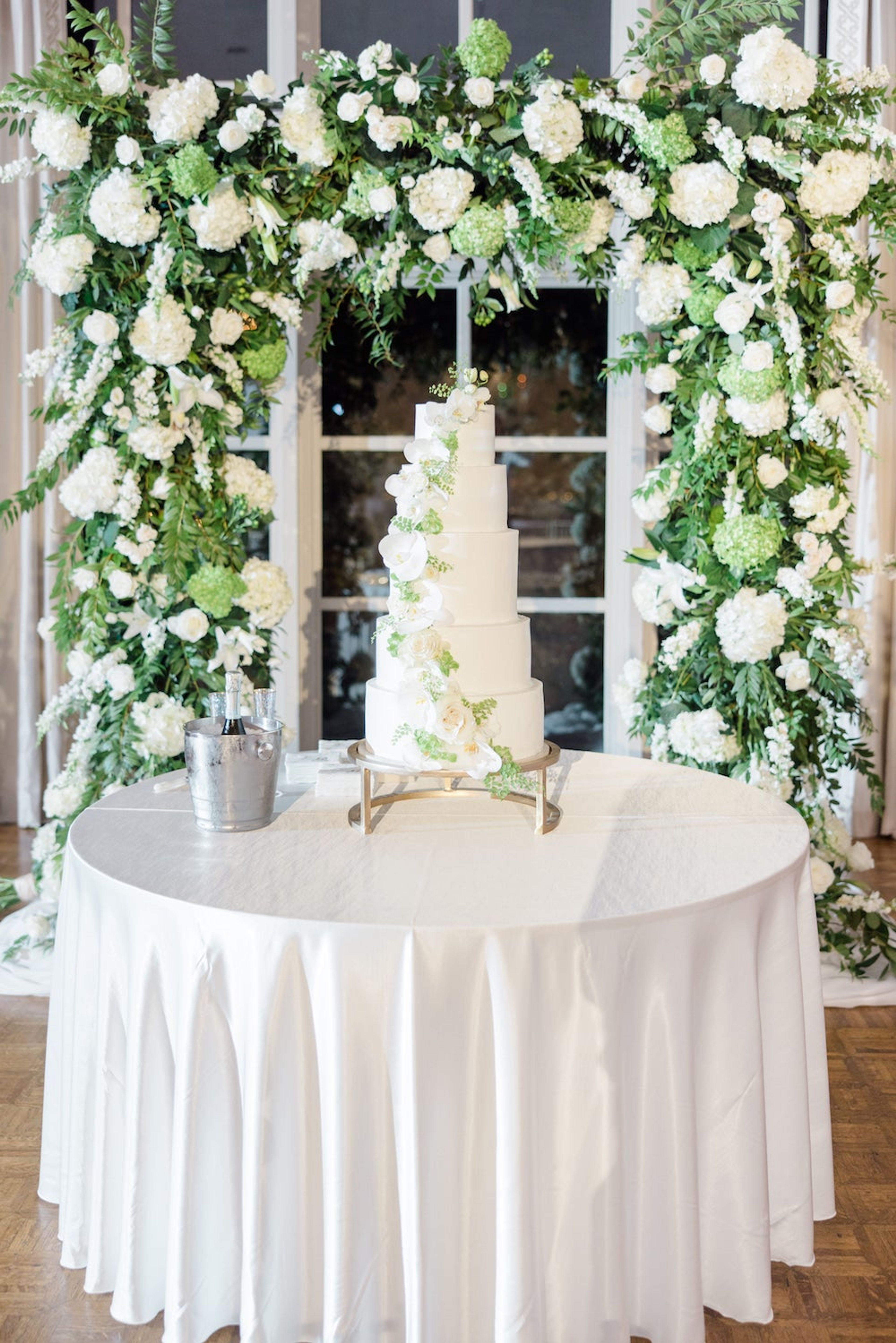 English Garden Wedding In Birmingham, Alabama - The Sonnet House, image size:3840x5756