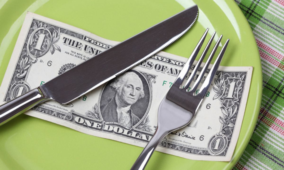 5 Ways to Slash Your Family's Vacation Food Budget