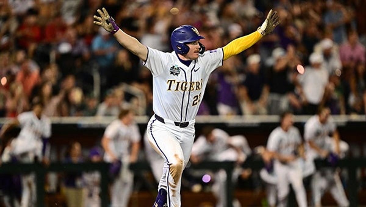 Improbable ninth-inning rally sends LSU to CWS finals