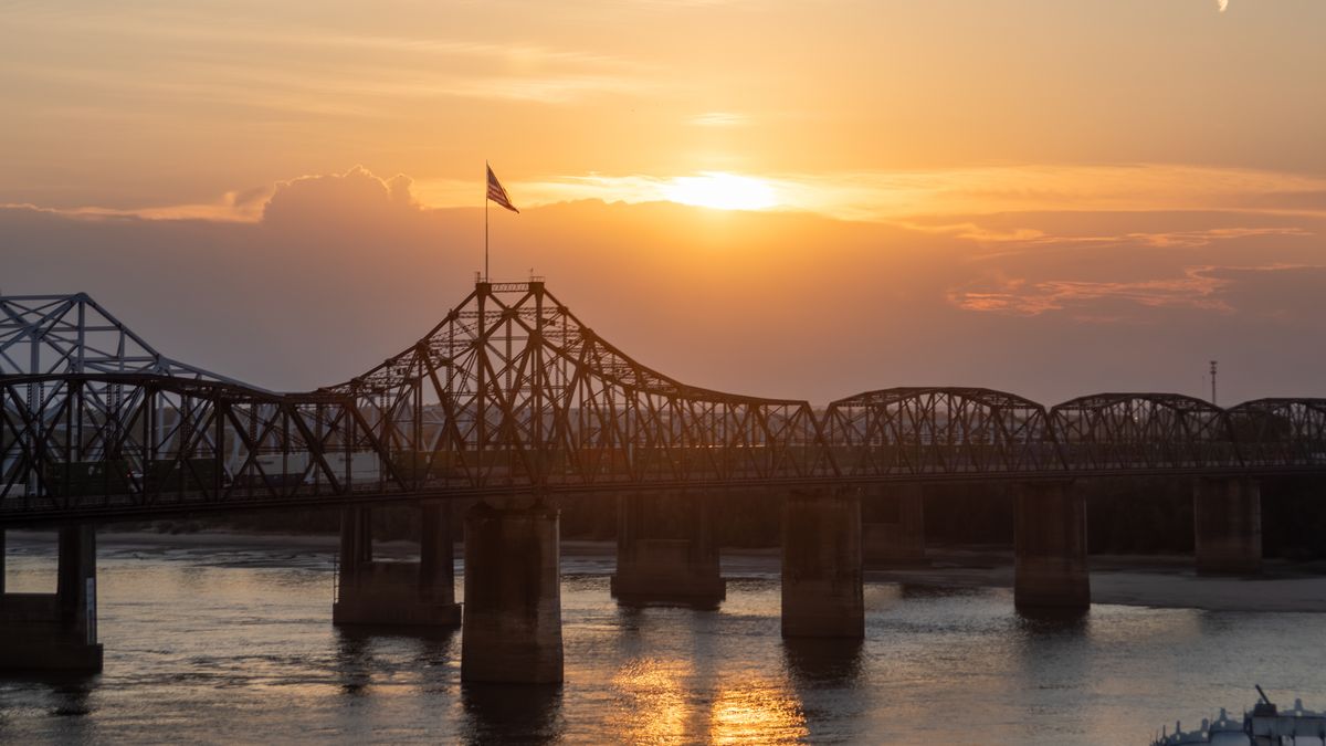 AROUND TOWN: The bridges near sunset