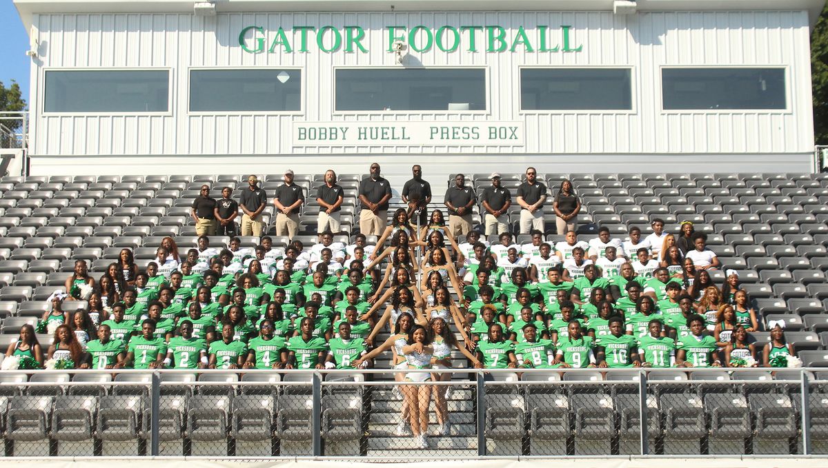 Gators fall flat against Cleveland Central