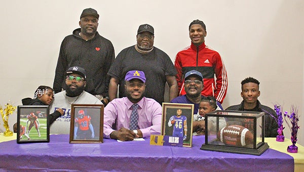 Former Warren Central star Malik Sims signs with Alcorn Stat