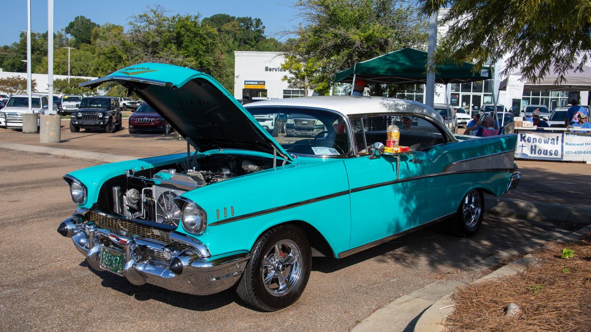 Car show happening now
