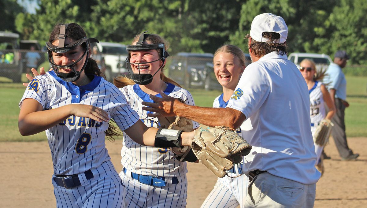 Tallulah Academy edges Briarfield in softball district opener