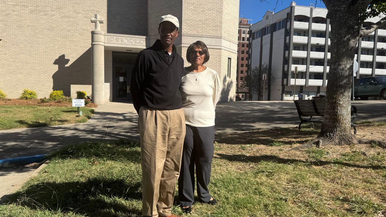 City approves marker honoring former Mayor Robert Walker