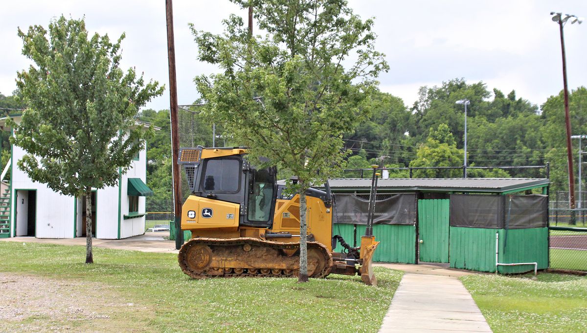Warren Central, VHS softball fields undergo offseason renova...