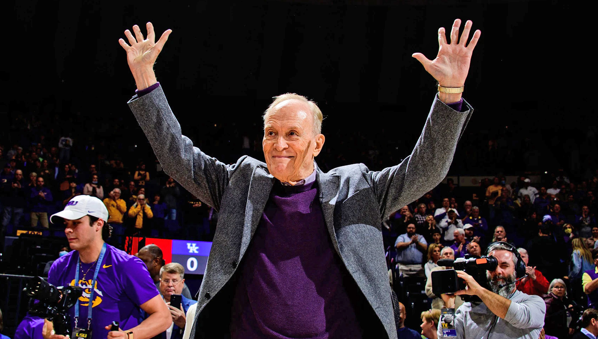 Dale Brown, Legendary LSU Basketball Coach, Passes Away at 90