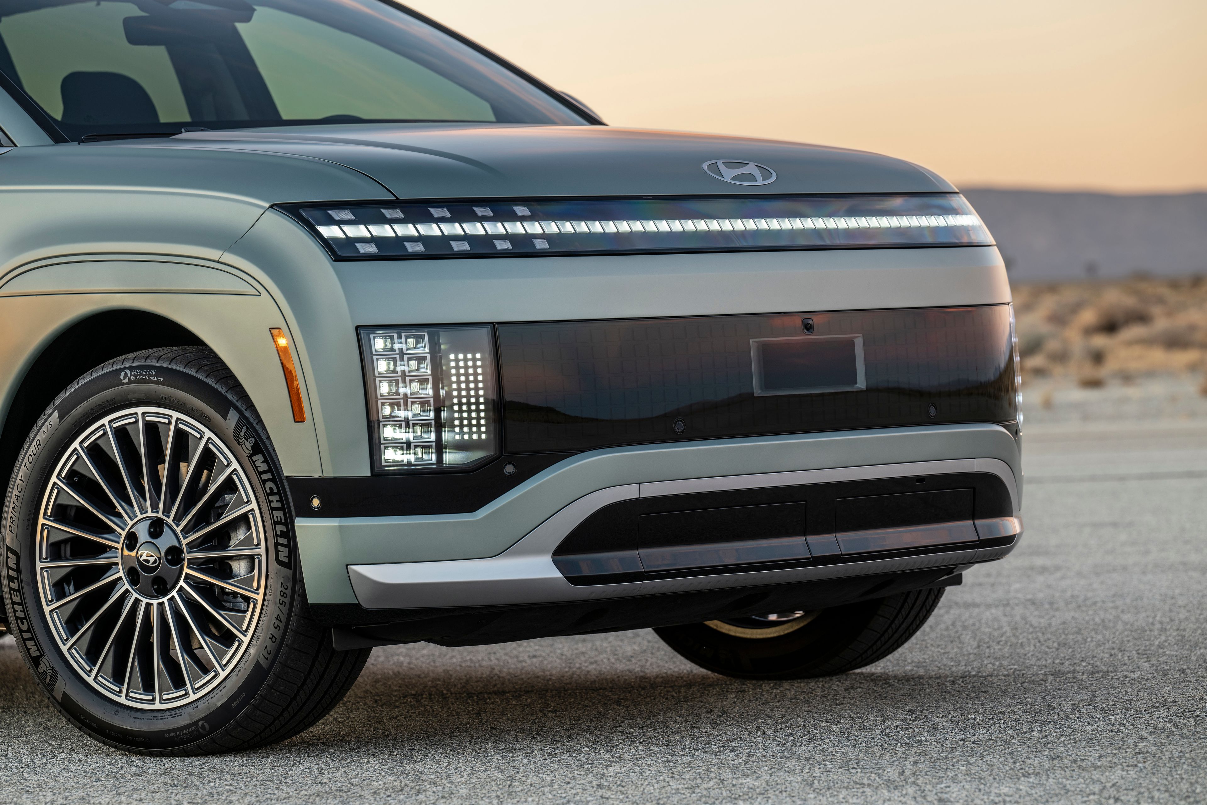 The Upscale Play: Hyundai Stakes Its Claim in the Three-Row EV Arena — image 2
