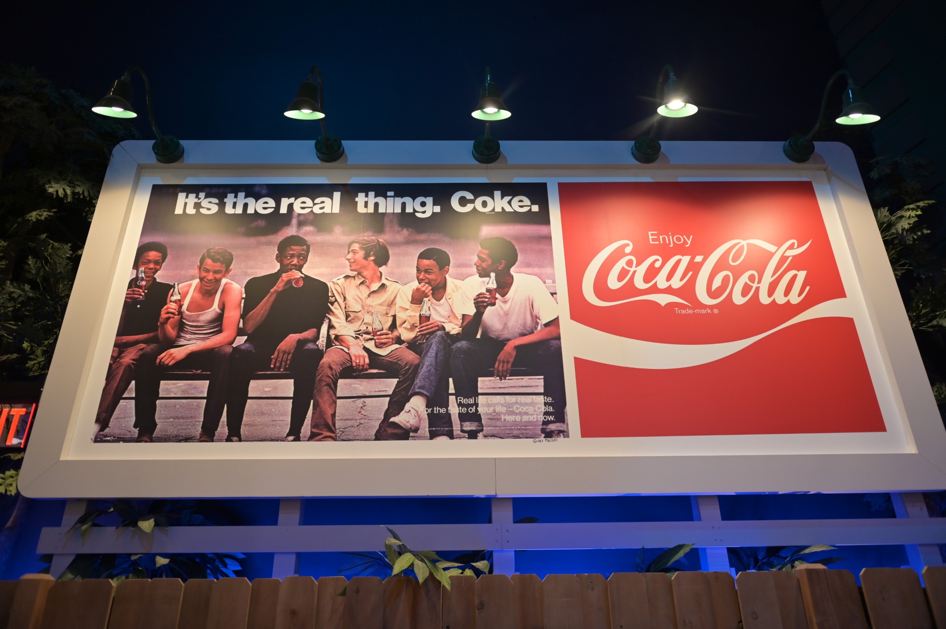 Coca-Cola The Coke's on me 木製パネル Coca-Cola The Coke's on me