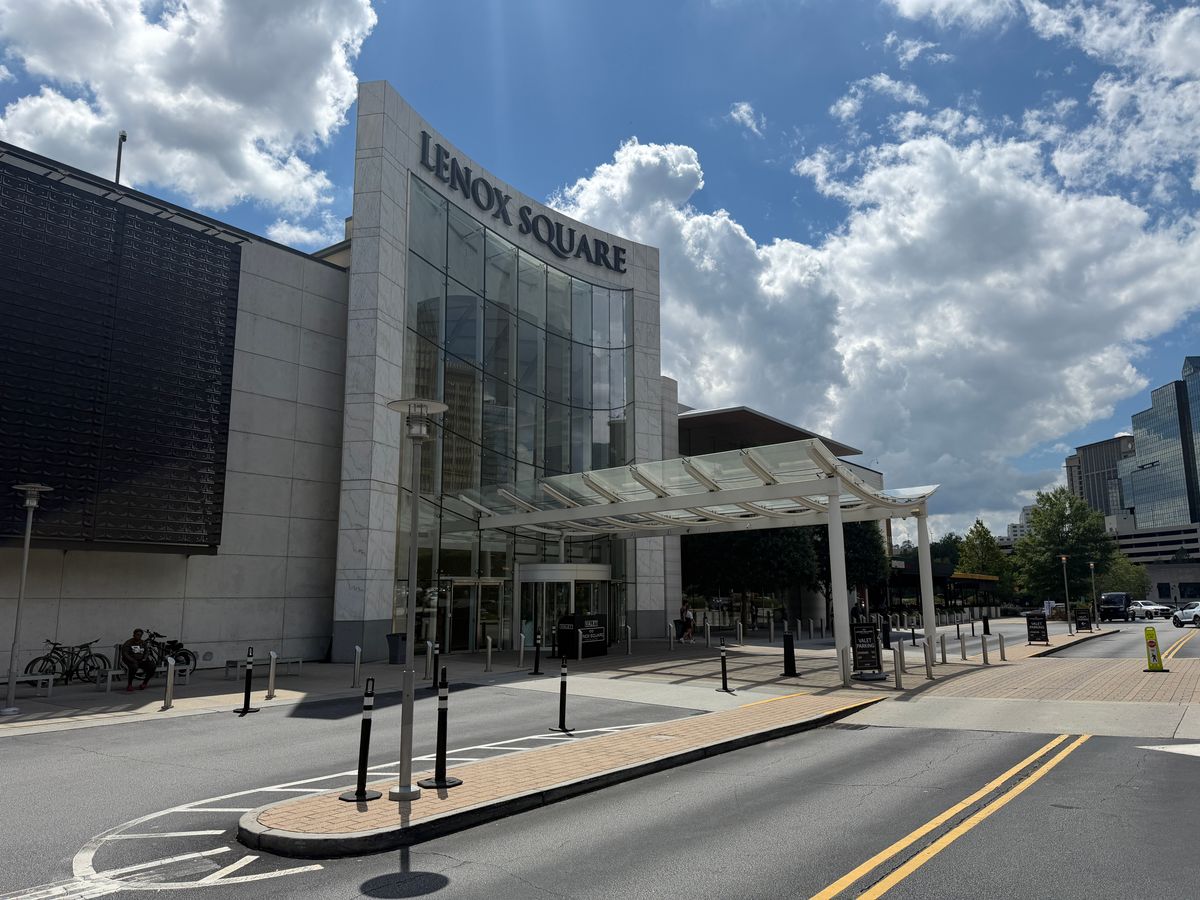 Lenox Square Job Fair Offers Holiday Hiring Opportunities