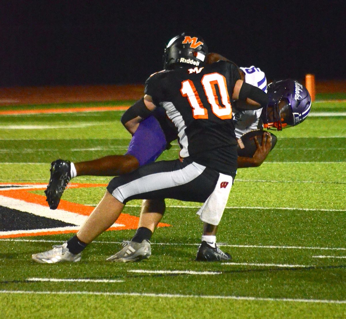 Rams hold off Collinsville