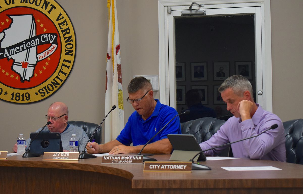 Mt. Vernon hires firm to design new radio tower