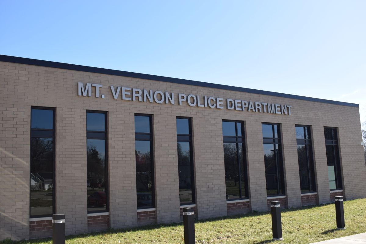 Train derailment reported in Mt. Vernon