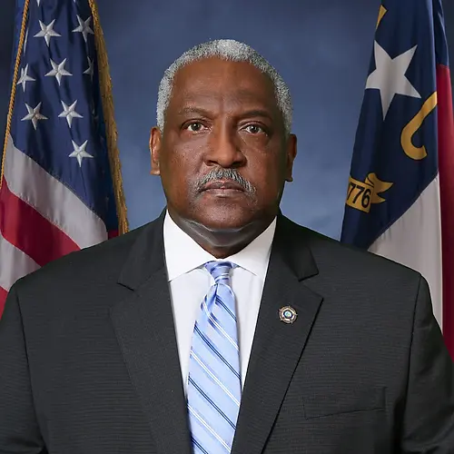 Wake Sheriff race set: Incumbent Willie Rowe to face GOP challenger Kenneth Blackwell in 2026
