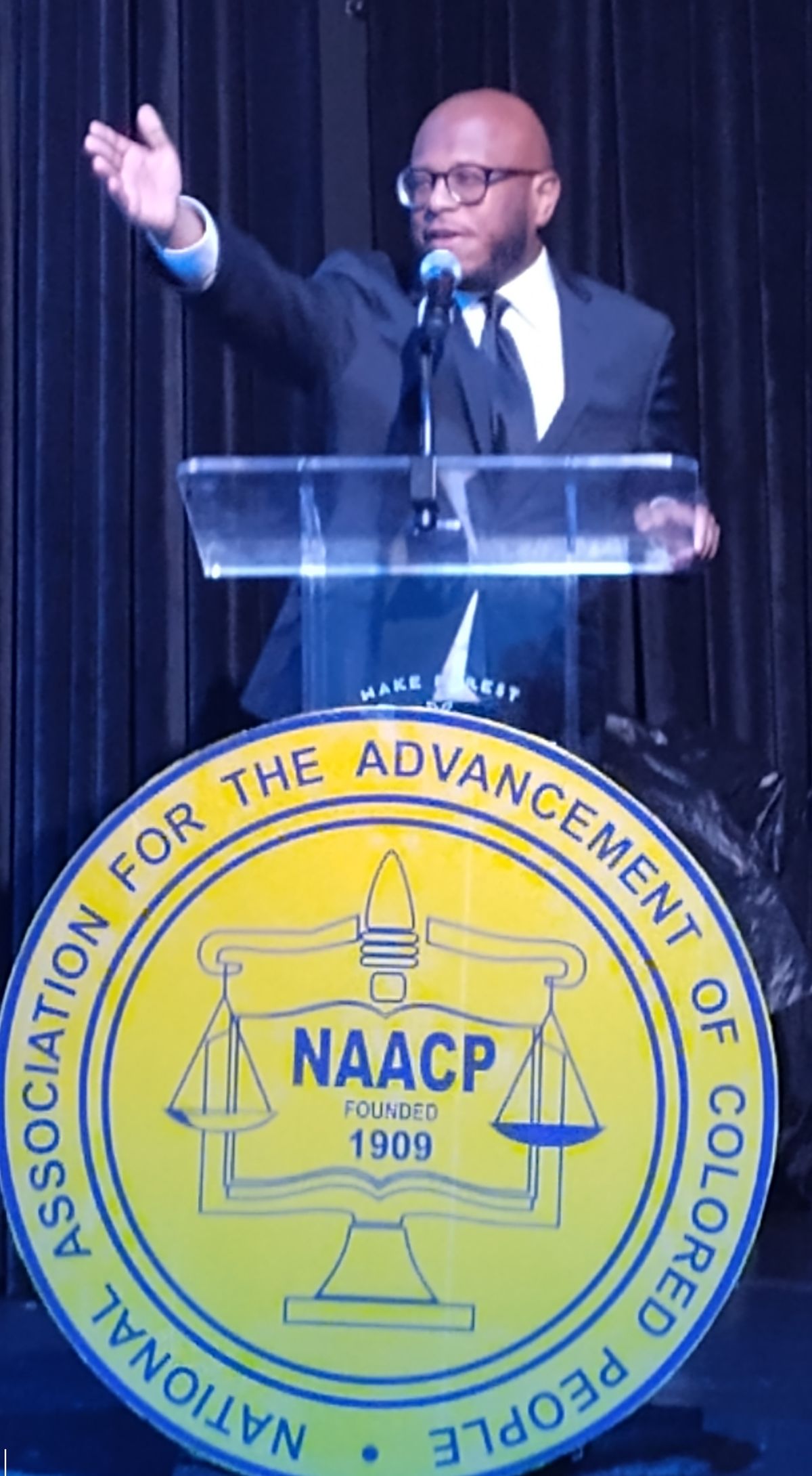 Pastor calls for bold action at NAACP banquet