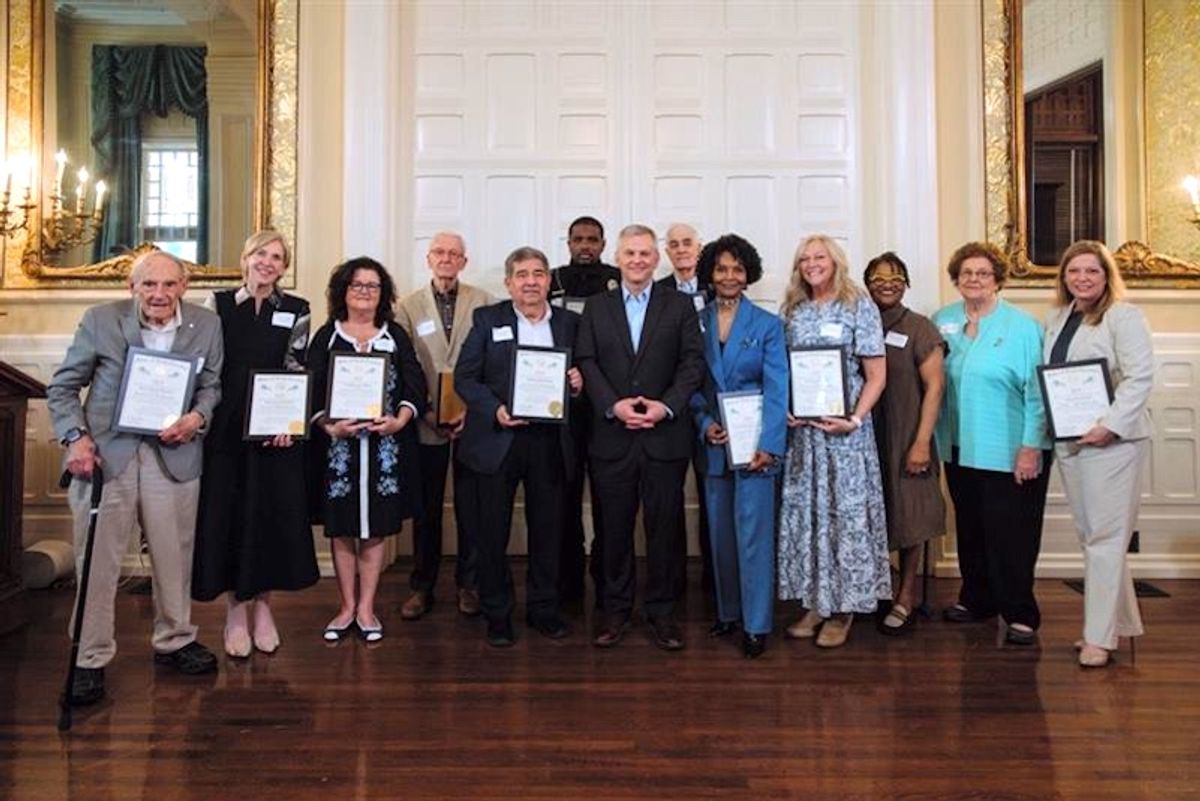 Stein celebrates exceptional North Carolinians at Long Leaf Pine presentation