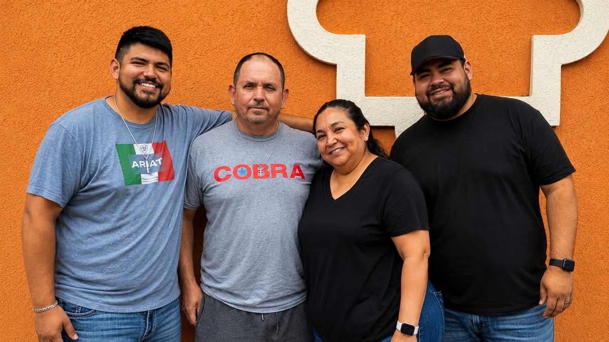 Community Packs El Maguey for Garcia Family Farewell