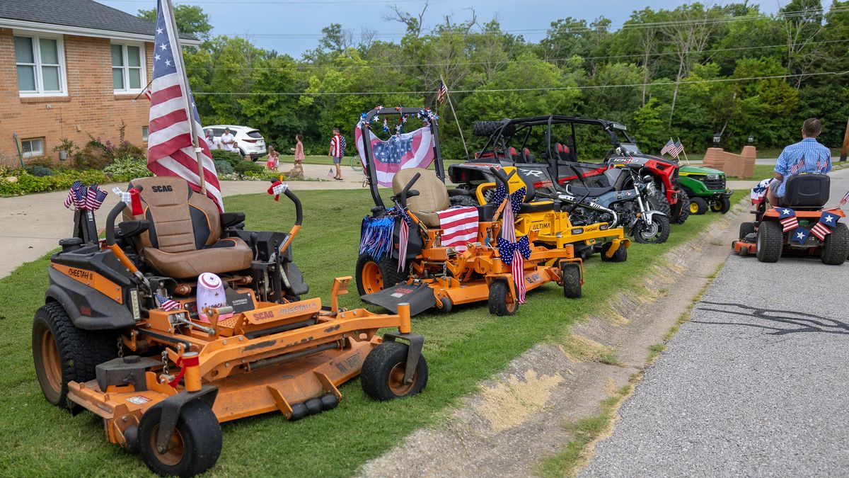 Golf Hill Neighbors Celebrate the Fourth With First-Ever Law...